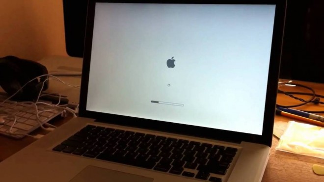 Почему MacBook не включается