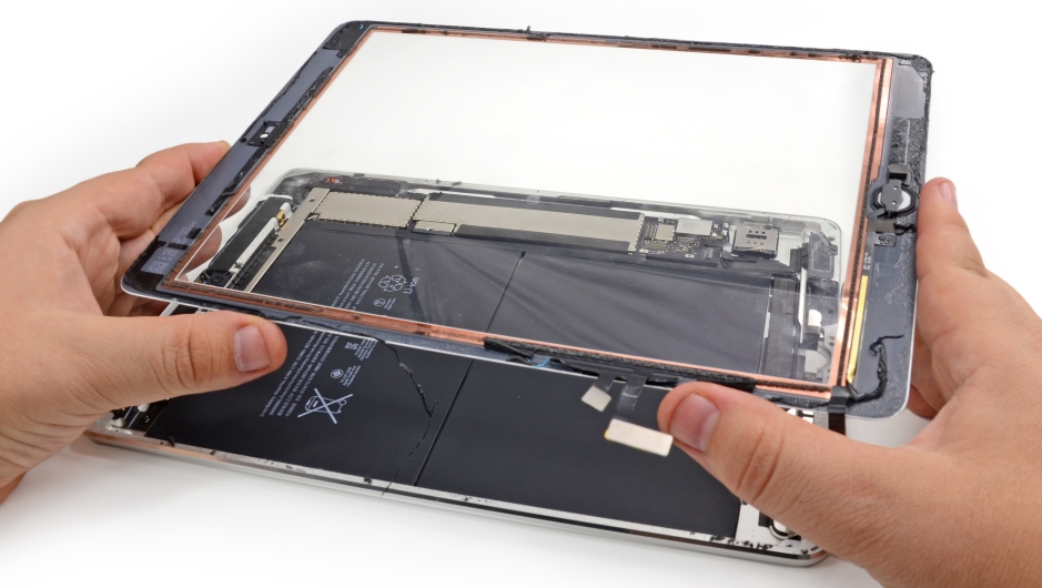 Замена разбитого стекла iPad