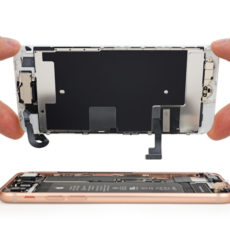 Не работает экран iPhone 8 – что делать